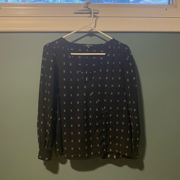 Kinston Side-Button Wrap Top in Textured Dobby - Picture 5 of 5